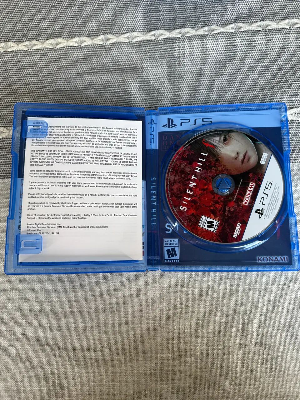 Silent Hill F (PS5) - Foto 2