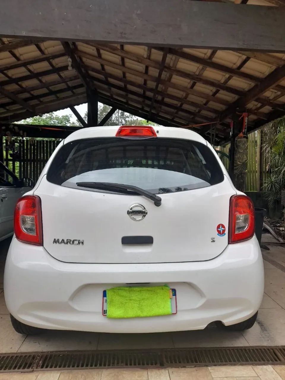 Nissan March 1.0 12V FLEX 5P 2017