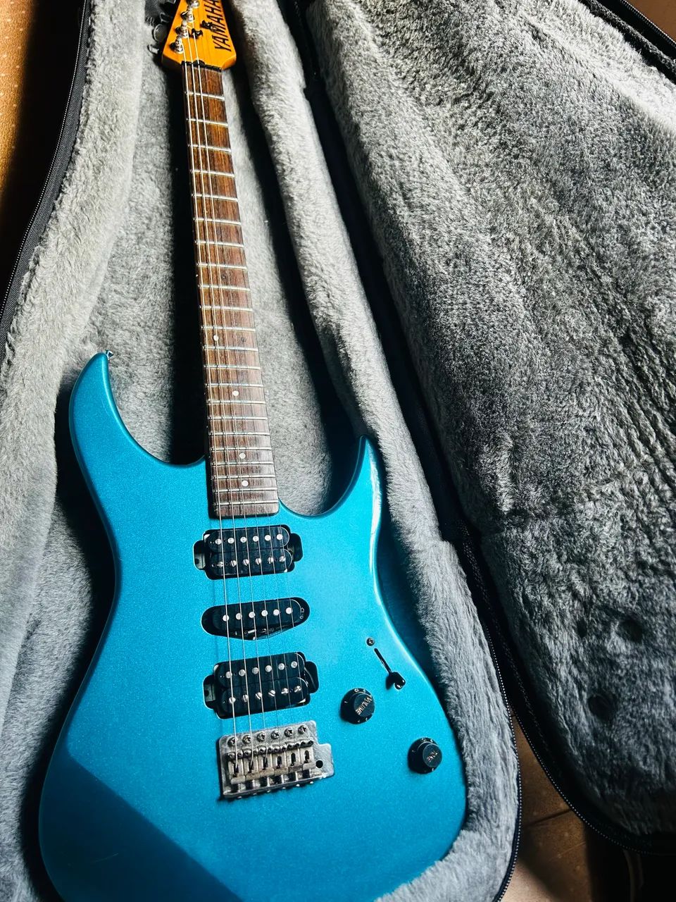 Guitarra yamaha rgx 121d (Alder) - Instrumentos musicais