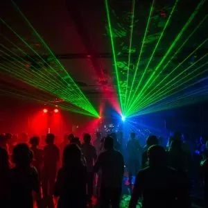 Aluguel . Locação . Jogo de Luz . Laser . Strobo . Fumaça . Led etc. - Foto 6