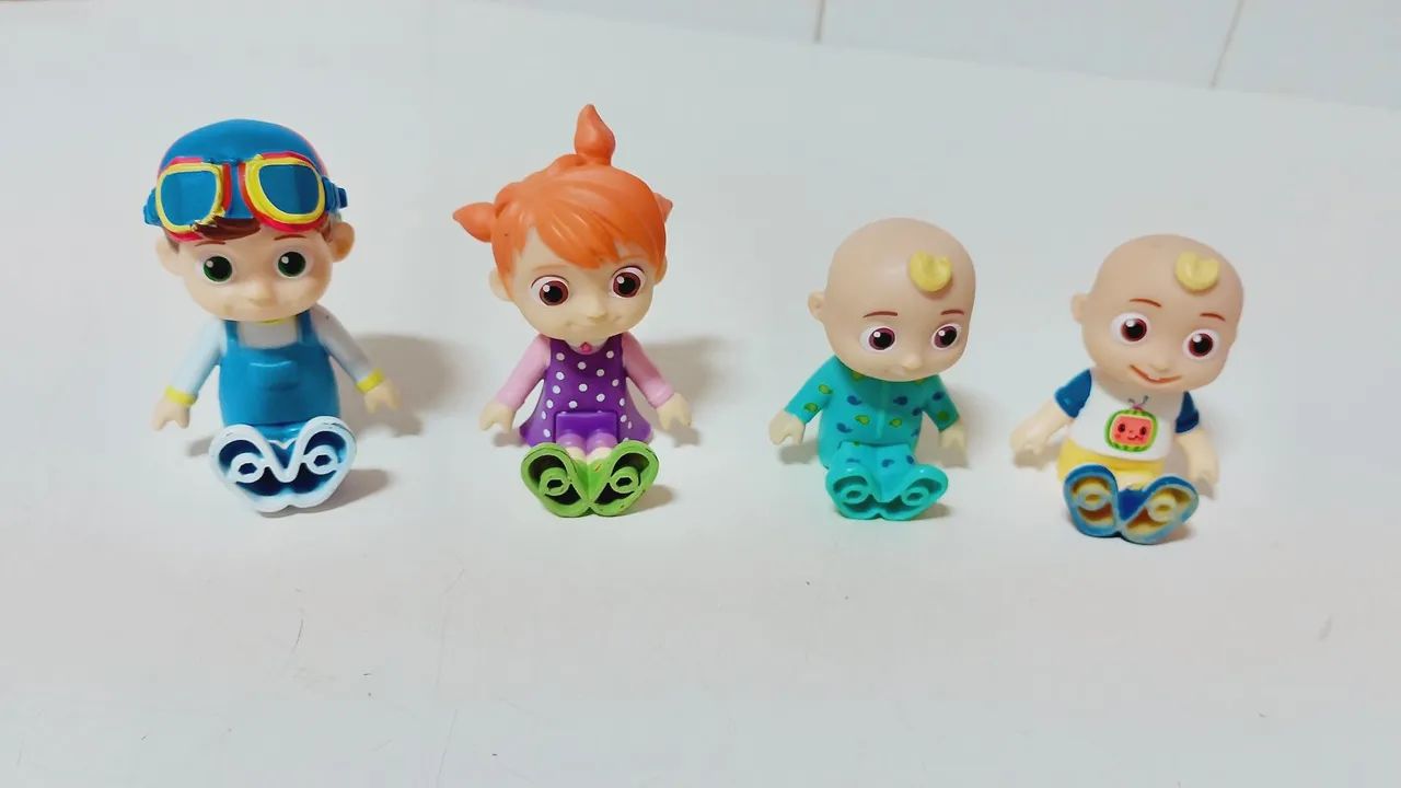Kit bonecos Cocomelon family Set - Foto 4
