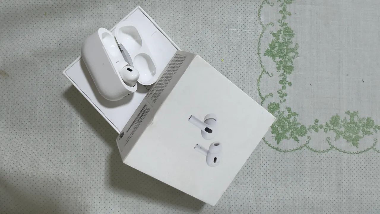 AirPods Pro 2 lado direito