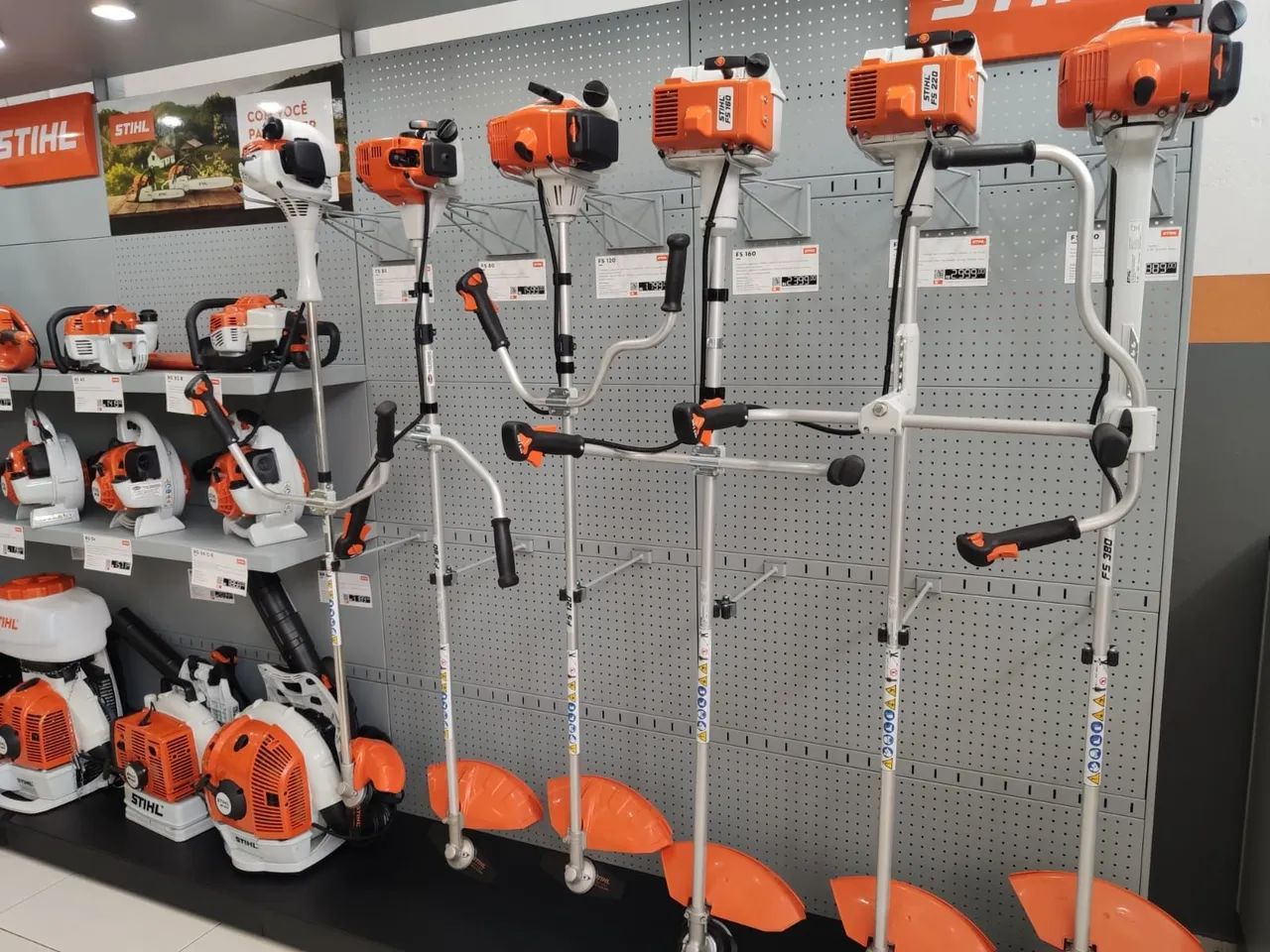Roçadeira Stihl FS 220 - Foto 4