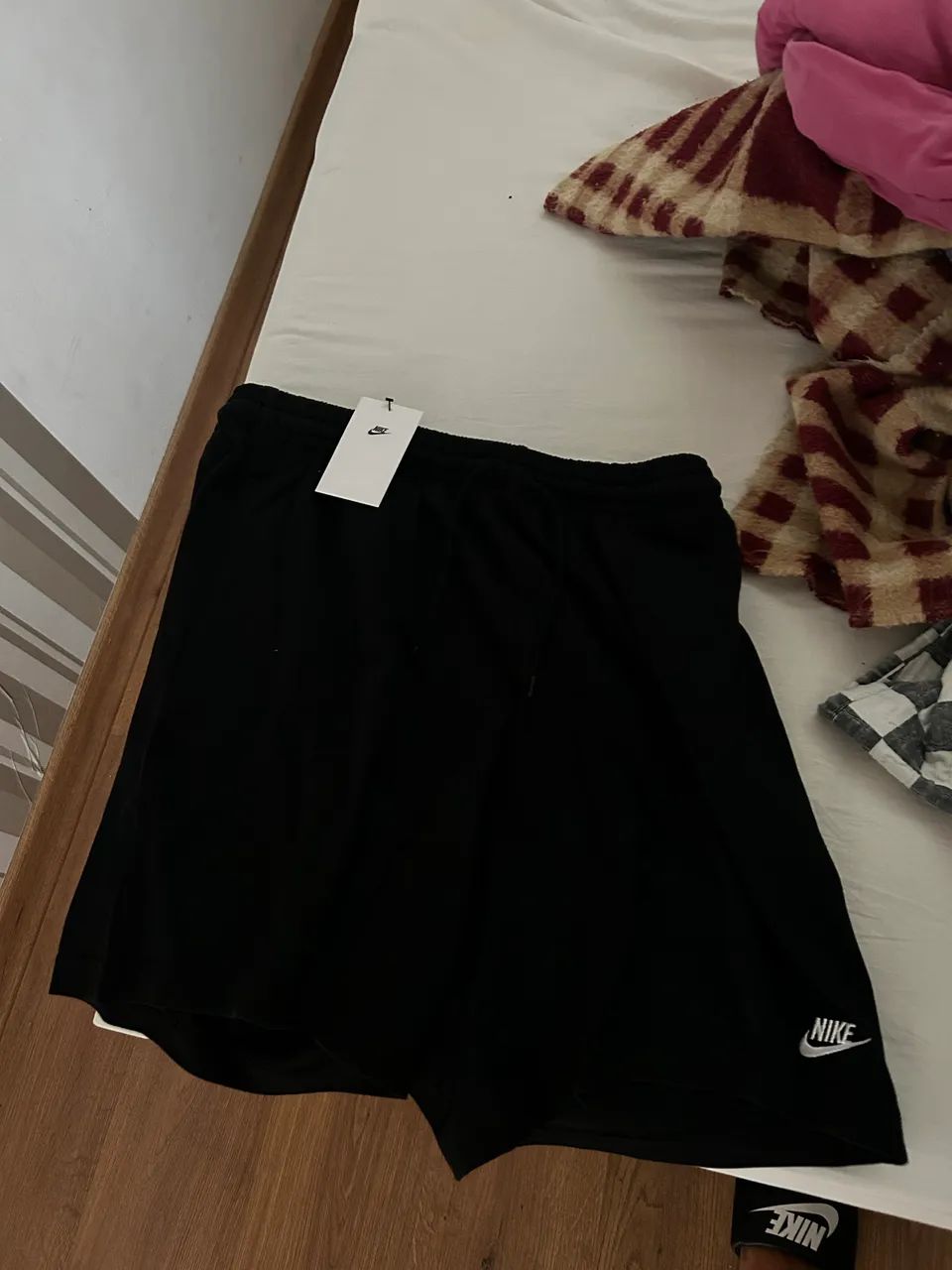 BERMUDA NIKE CLUB PRETA NUNCA USADA 