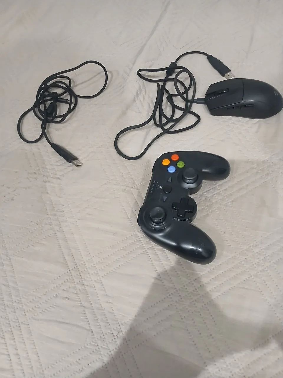 Vendo mouse gamer e controle bluetooth