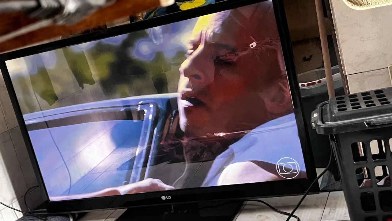 Tv LG - Modelo: 50PJ250 50 POLEGADAS #NÃO É SMART!