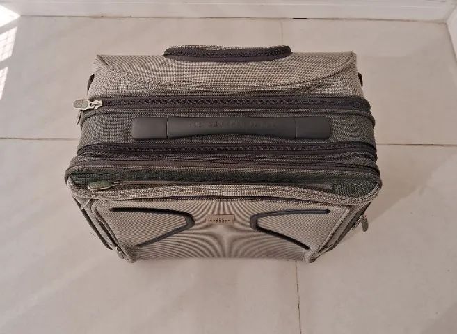Mala de viagem com rodinhas