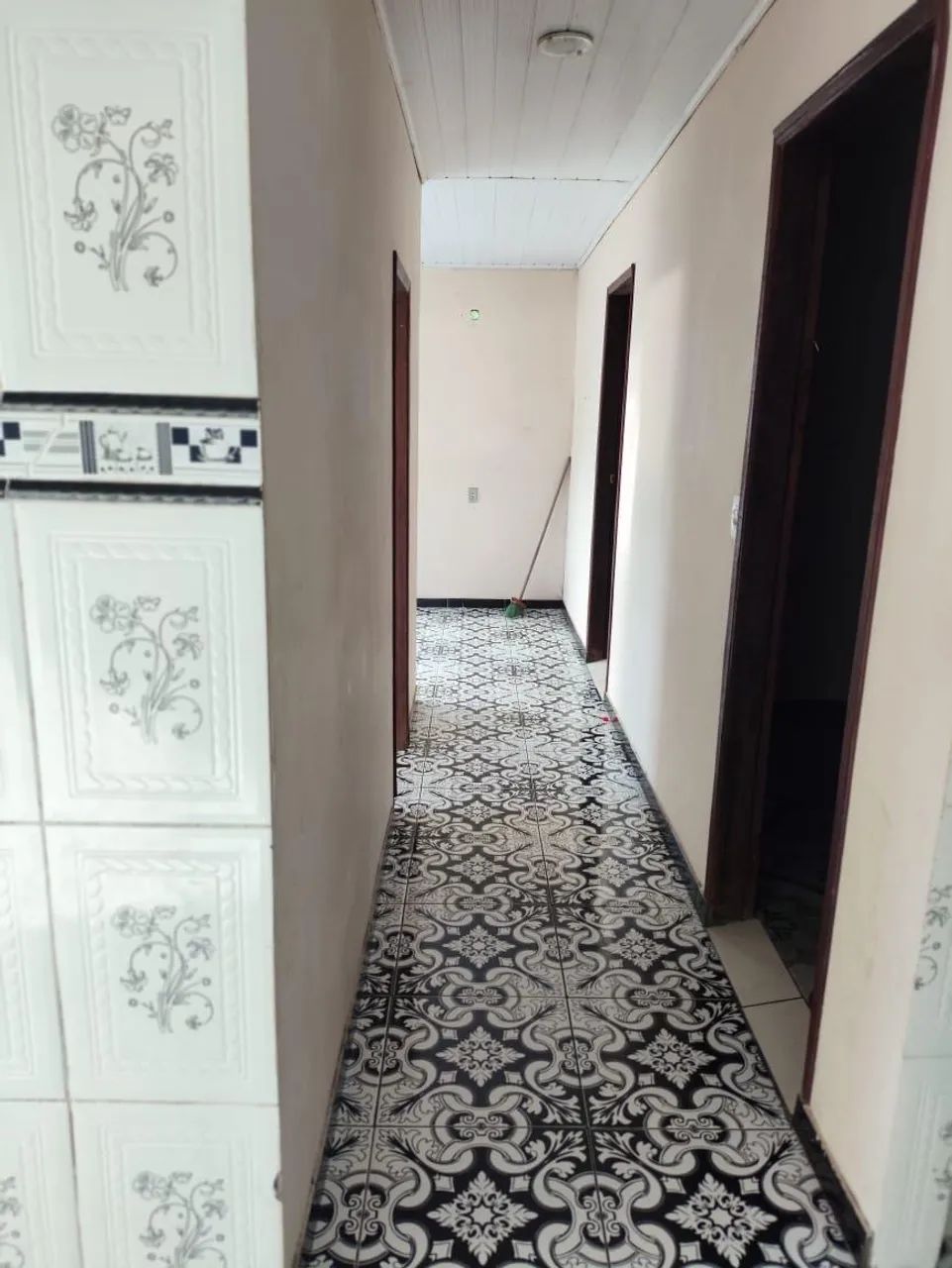 Alugo casa , com garagem e 3 quartos  - Foto 2