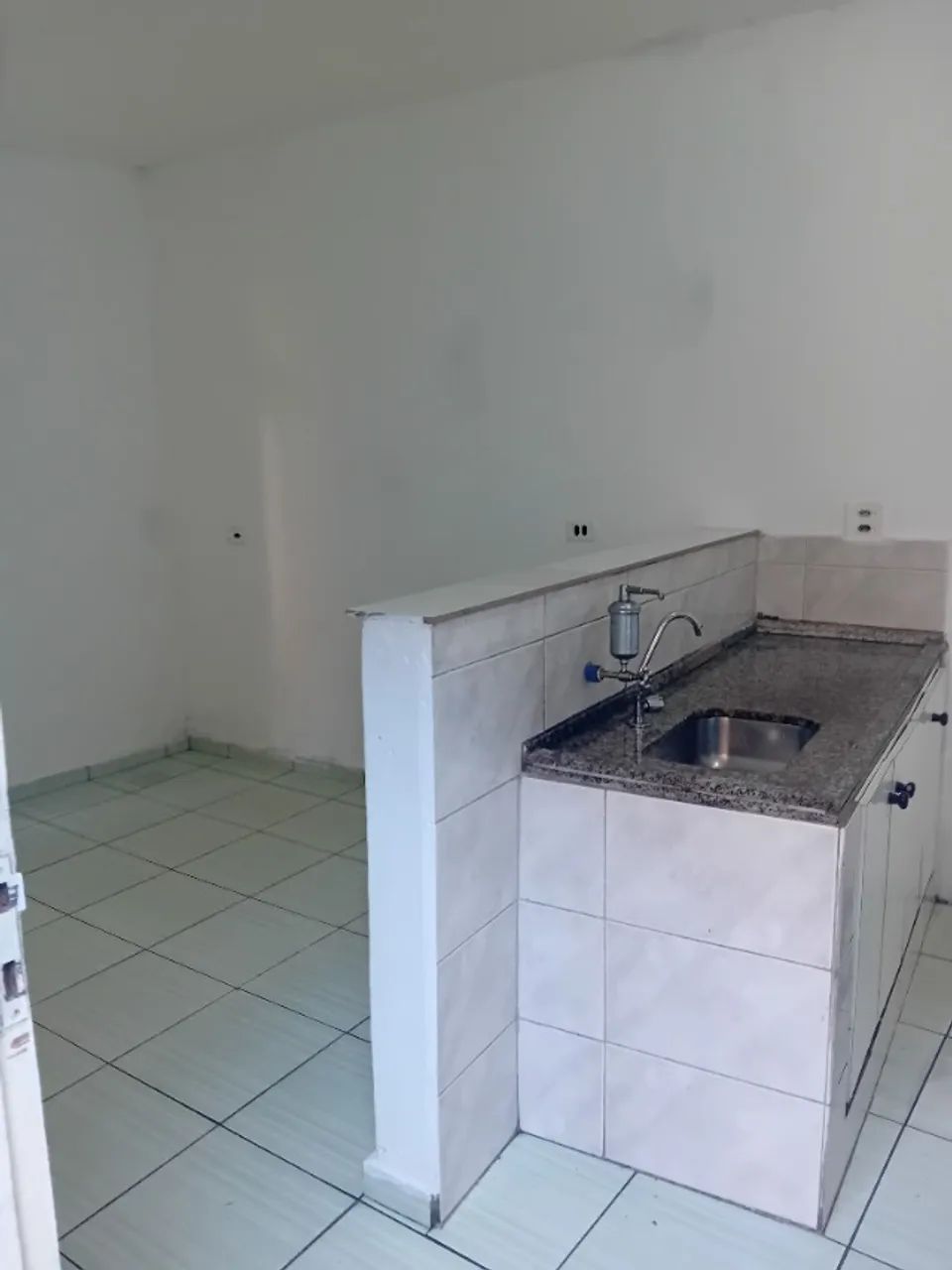 Aluga uma casa