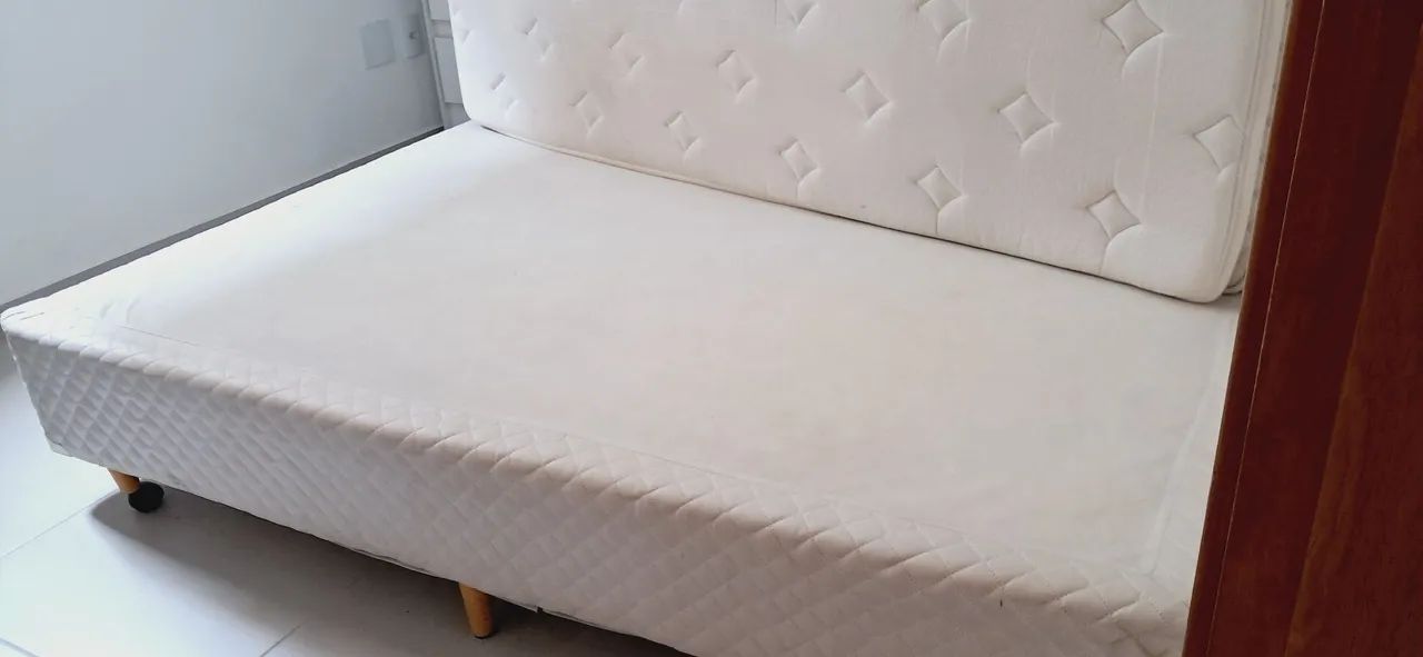 Vendo Cama Box Casal 