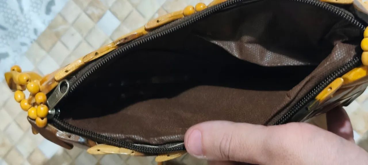 Bolsa Artesanal em Madeira - Design Exclusivo - Foto 4