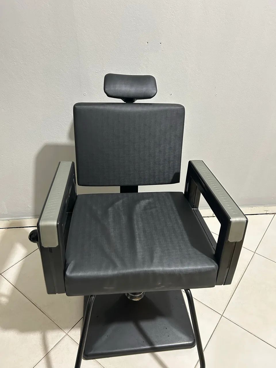 Cadeira de Barbeiro  - Foto 2