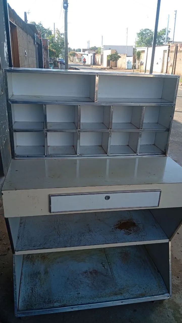 Vende-se móveis Balcão de comércio 
