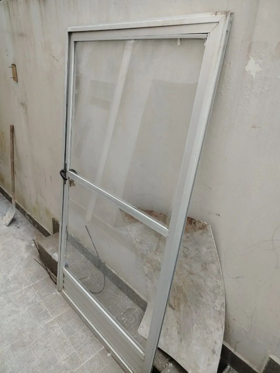 Porta aluminio