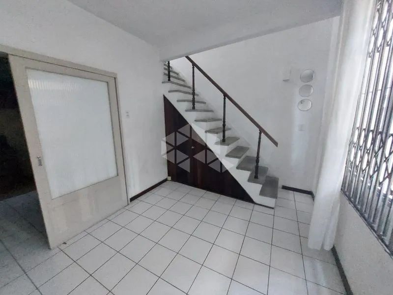 Casa para Alugar de 2 Quartos e 55m² no Centro, Florianópolis - Foto 3