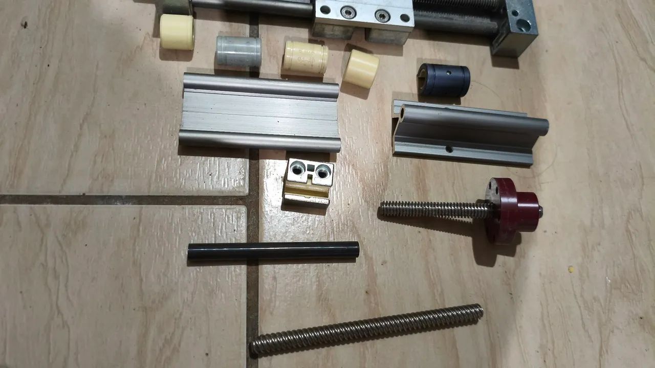 Igus Solutions for format adjustaments - Foto 4