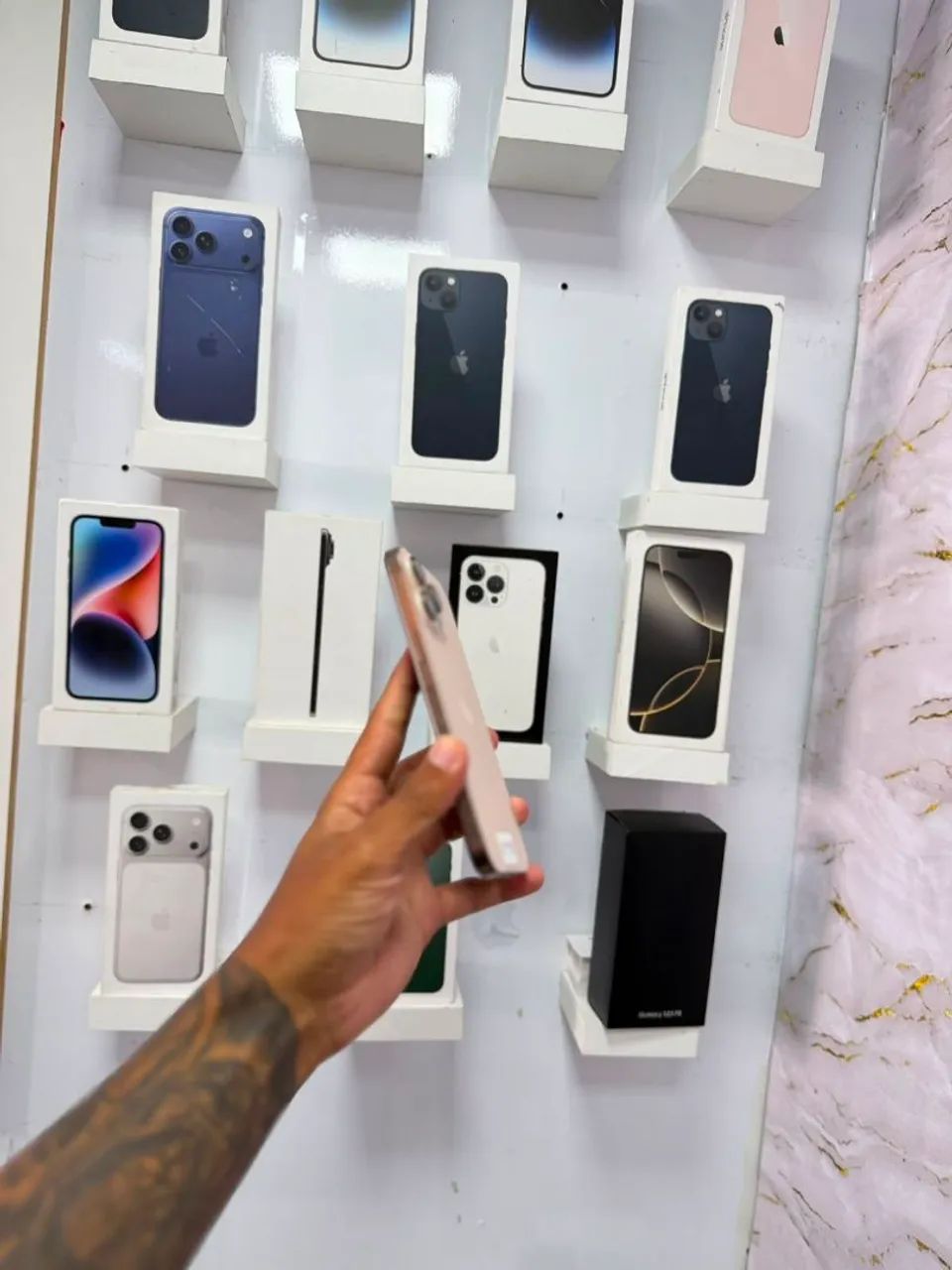 IPHONE 16 PRO MAX 256GB<br>R$ 5.499 - Foto 5