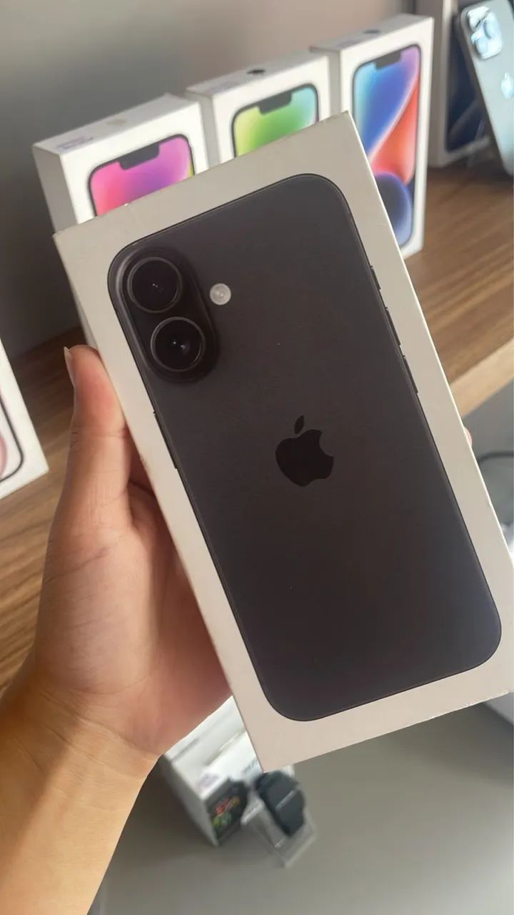 iPhone 16 
