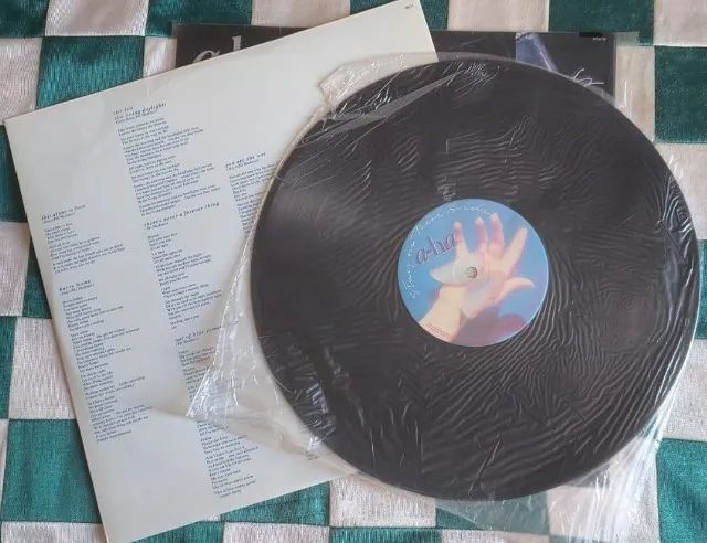 Disco vinil A-ha 'Stay on these roads' - Foto 3