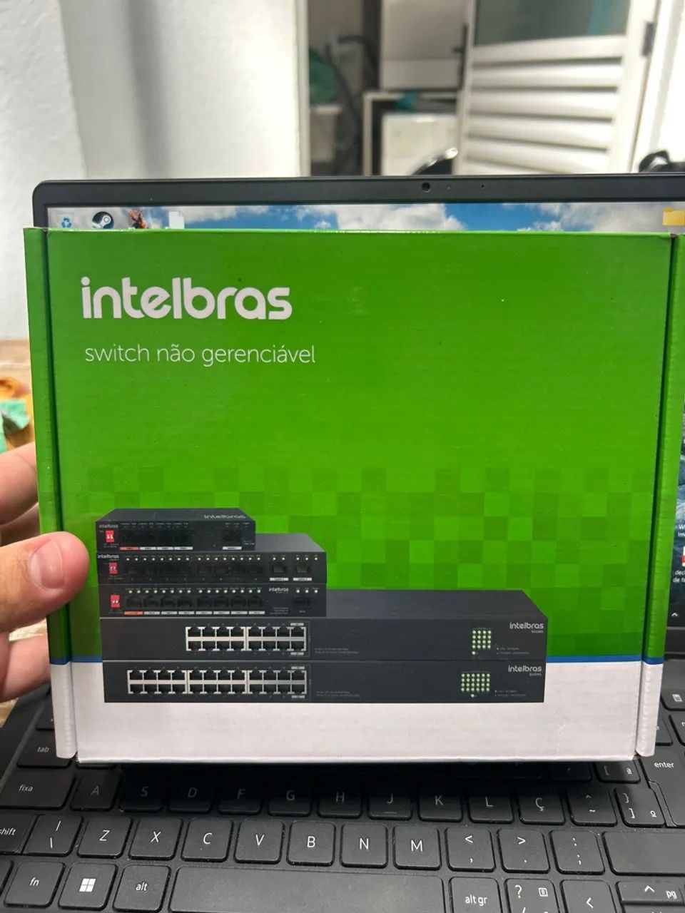 Switch S1116F Intelbras