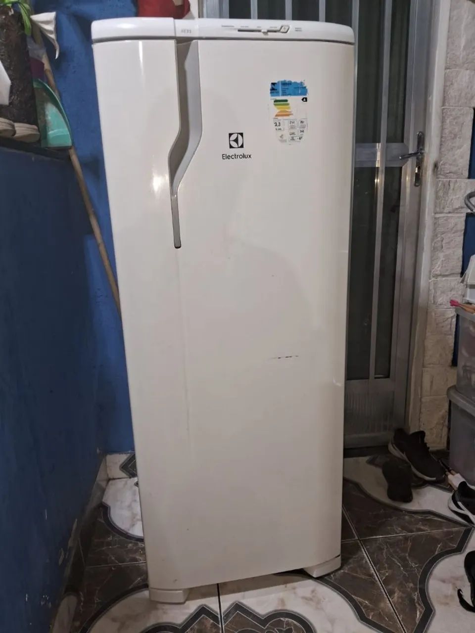 Vendo geladeira eletrolux 