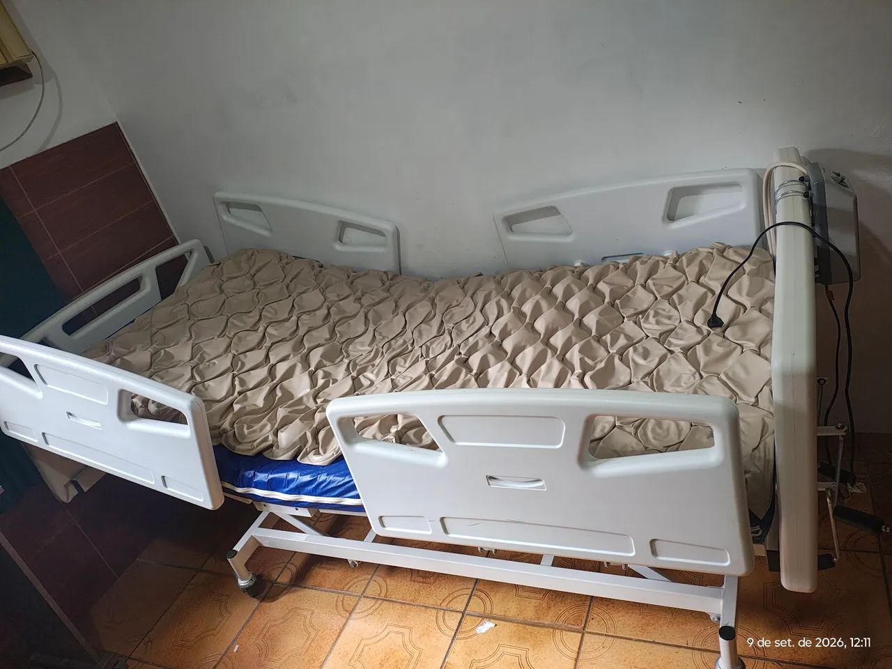 Cama hospitalar novíssima 