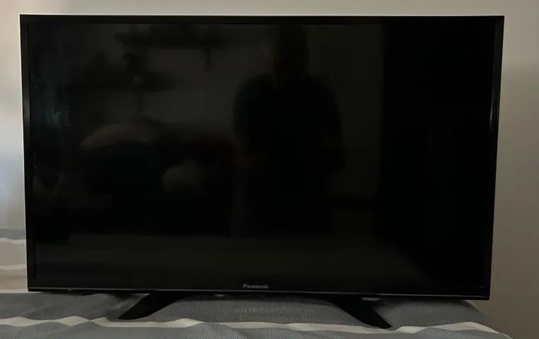 SMART TV panasonic 32'' - em perfeita condição - Foto 2