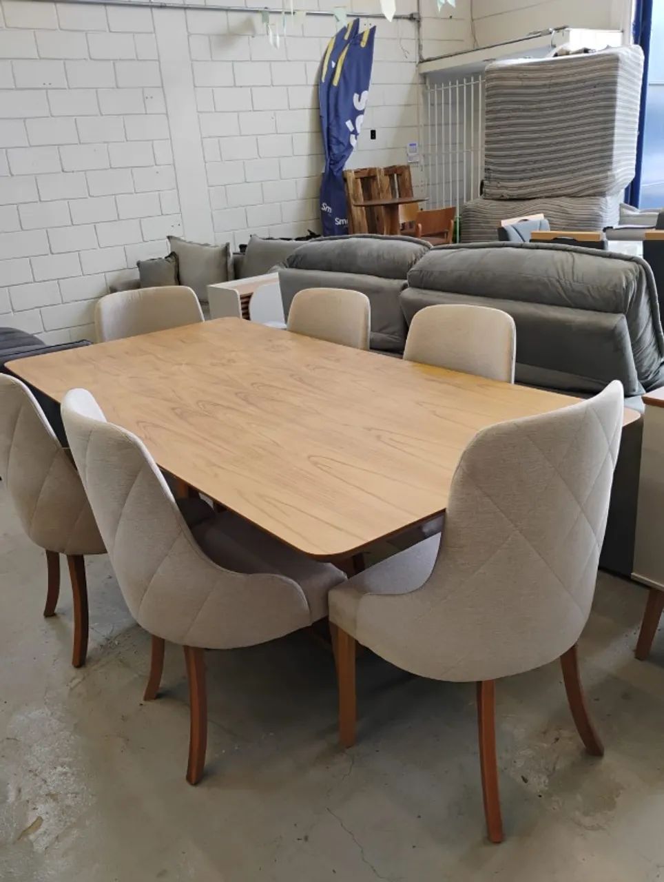 Mesa de jantar 6 cadeiras