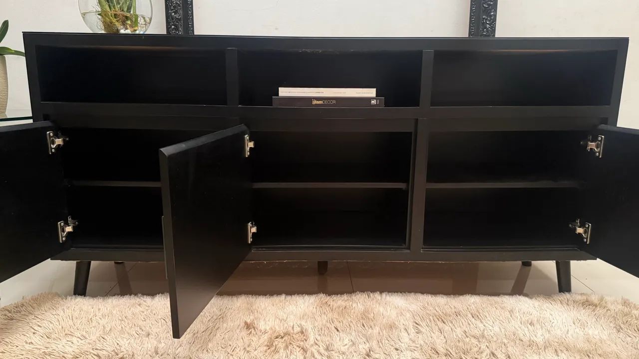 Balcão/buffet/rack laqueado preto com espelho, e vidro encima. Marca Mobily  - Foto 4