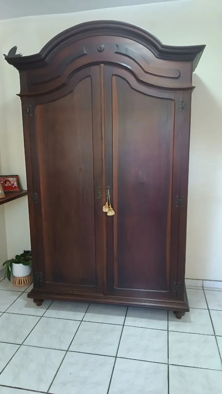 Armário Rustico Antigo Grande Madeira Maciça Colonial - Antiquário com selo. - Foto 3