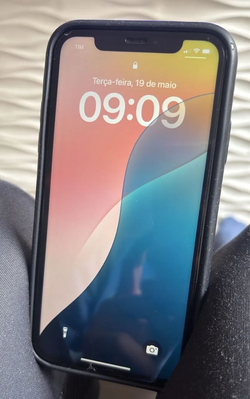 iPhone XR 128gb - Azul (Funcionando Perfeitamente) - Celulares e