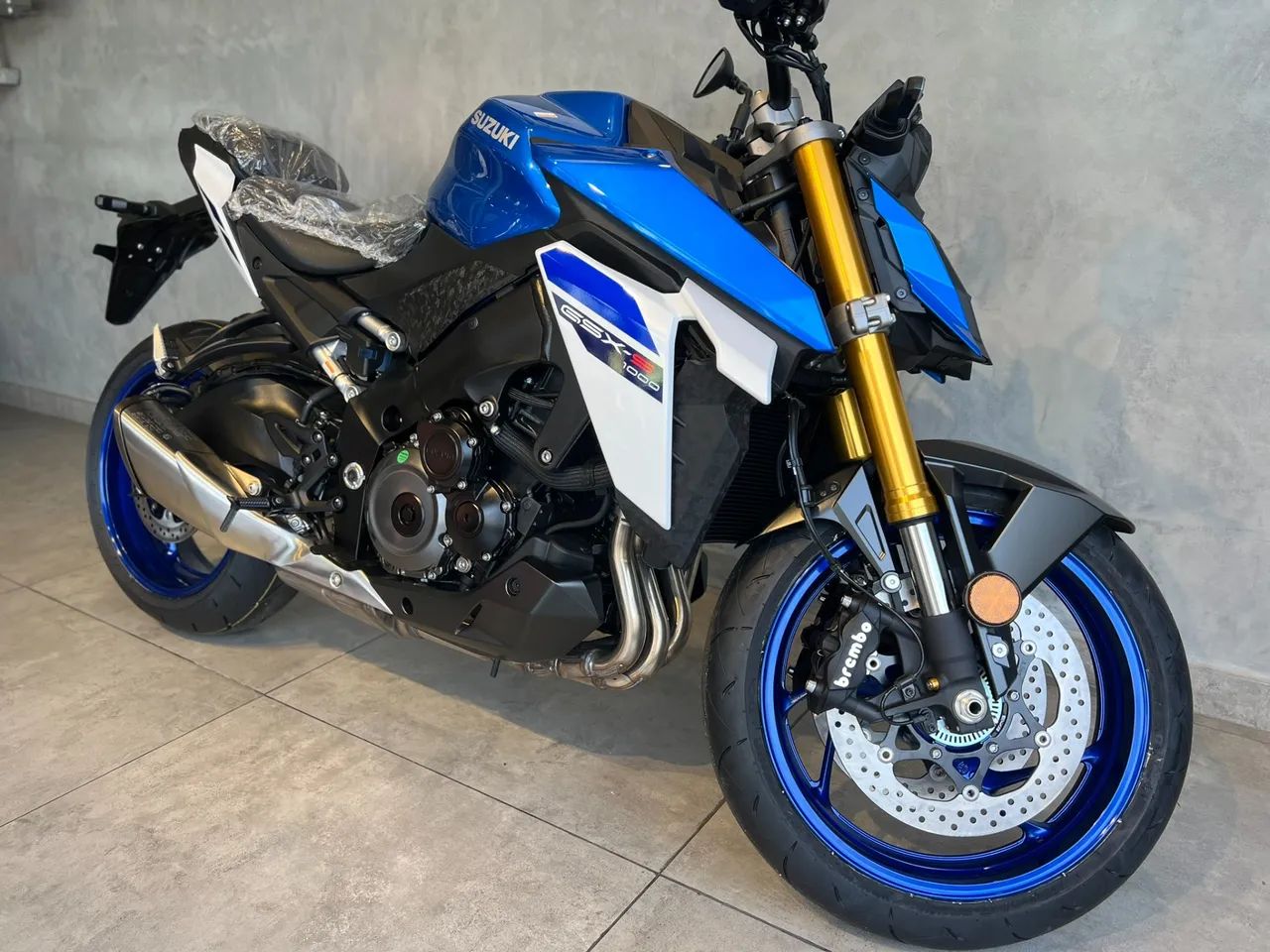 Suzuki 1000 - Foto 3