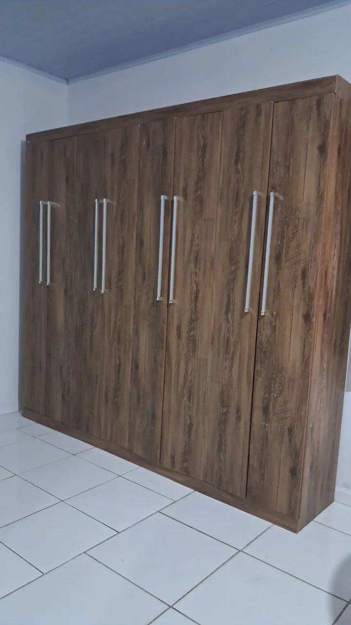 Guarda roupa 8 portas