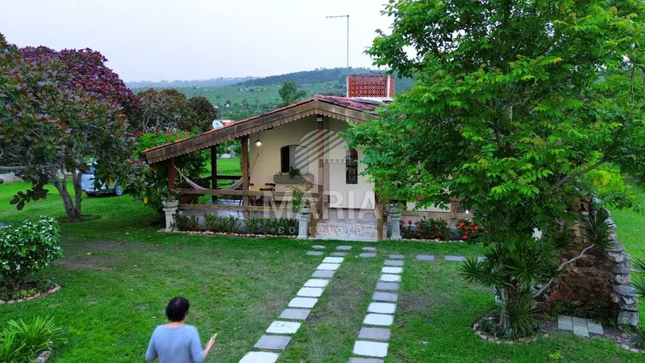 Chácara com amplo jardim com 06 quartos à venda em Sairé/PE! - Foto 4