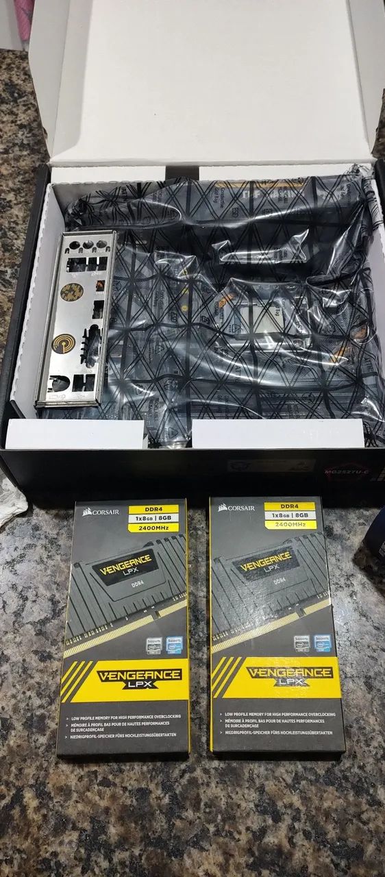 Kit Placa Mãe, Processador e Memórias DDR4 - Foto 2