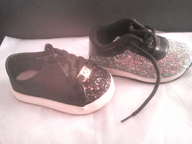 Vendo tênis feminino