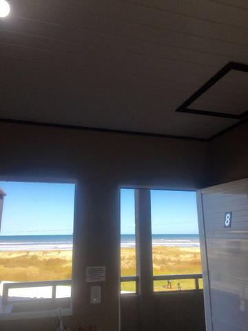 Tramandai beira mar com piscina vista da praia aptos kitnetes cabanas - Foto 3