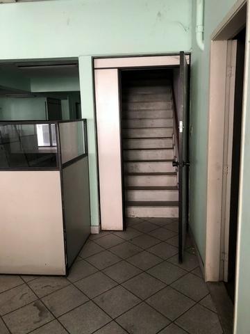 Lojão de 850m2 c/ Sobreloja e 2 Vagas no Ed. Marco, Centro - Direto com Proprietário - Foto 9