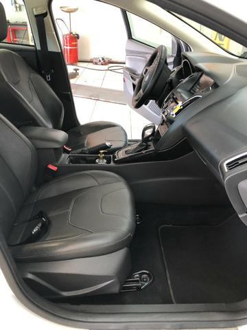 Ford Focus Titanium Plus 2.0 - Foto 7