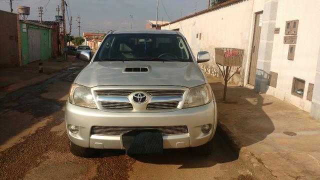 Vende-se Toyota Hilux 3.0 CD 4x4, automática SRV, ano 2006 - Foto 3