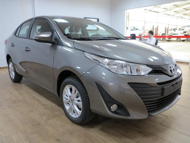 TOYOTA YARIS SEDAN XL PLUS AT 19/20 - Foto 3