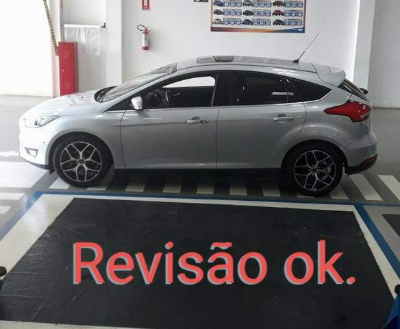 Ford Focus Titanium 2016 Plus Hatch - Foto 2