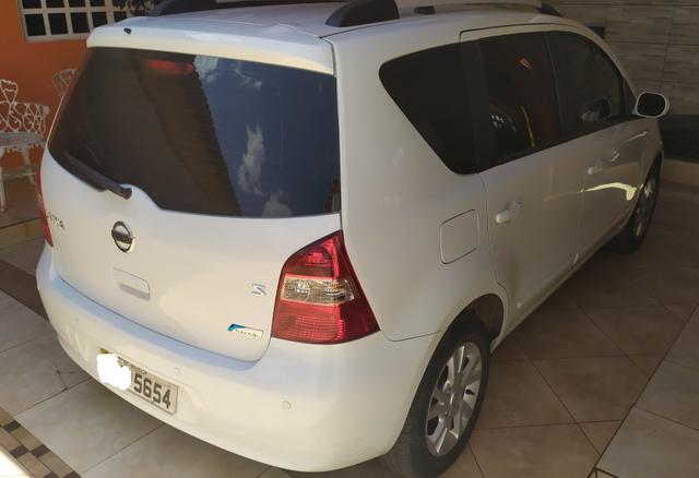 Livina 2014 automática