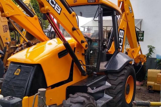 Jcb 3C (Parcelas anuais ou mensais) - Foto 3