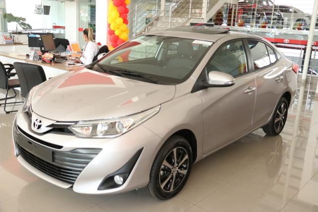 TOYOTA YARIS SEDAN XLS AT 19/20 - Foto 3