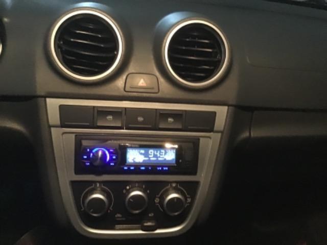 Volkswagen Gol 1.0 flex 4p 2010/2011 - Foto 7