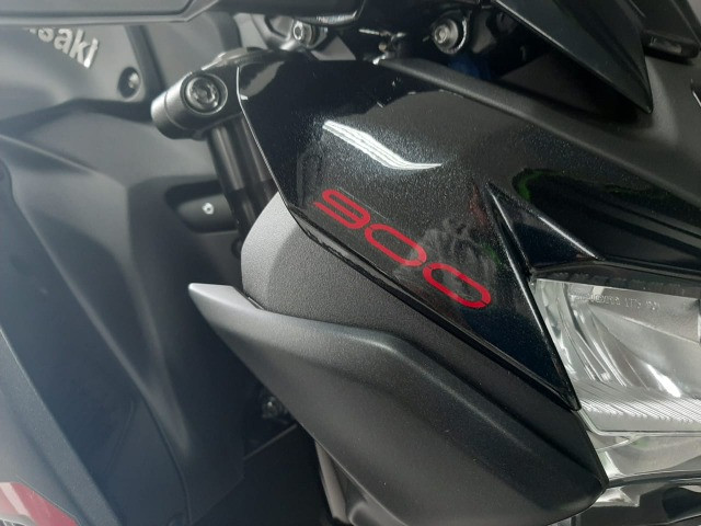 Kawasaki Z 900 Preta 2021 - Foto 12