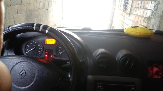 Vendo ou troco Logan - Foto 6
