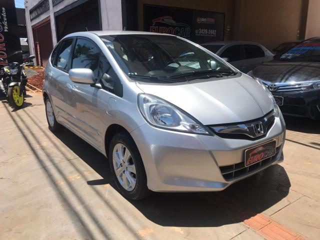 Fit 2013 completo câmbio manual 32.000.00 - Foto 4