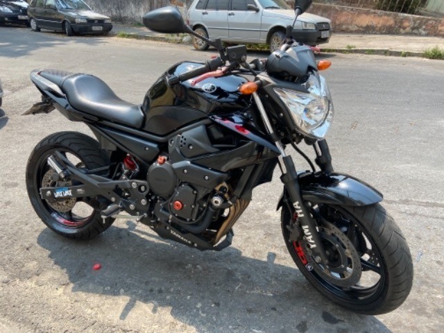 YAMAHA XJ6 N 2012